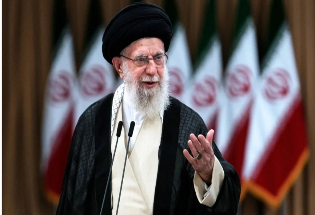 China condena la muerte de Jameneí por violar la soberanía y la seguridad de Irán