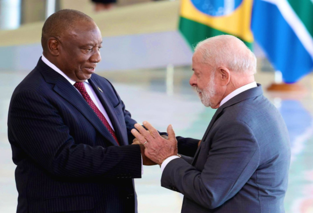 Lula da Silva llama a preparar «defensas» para prevenir invasión «cualquier día»