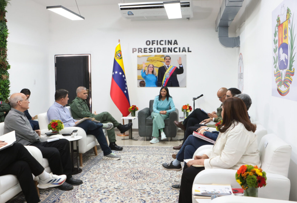 Trump anuncia que reconoce formalmente al Gobierno de Venezuela