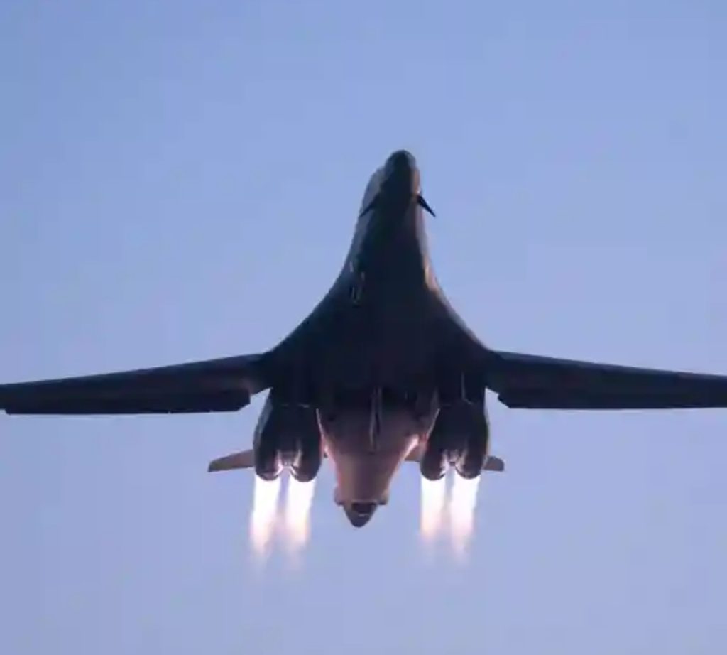 España cierra espacio aéreo a aviones que pretenden atacar a Irán