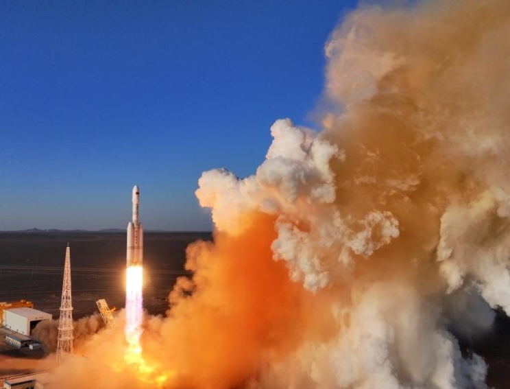 China lanza cohete portador Lijian-2 Y1 con tres satélites (+Fotos)