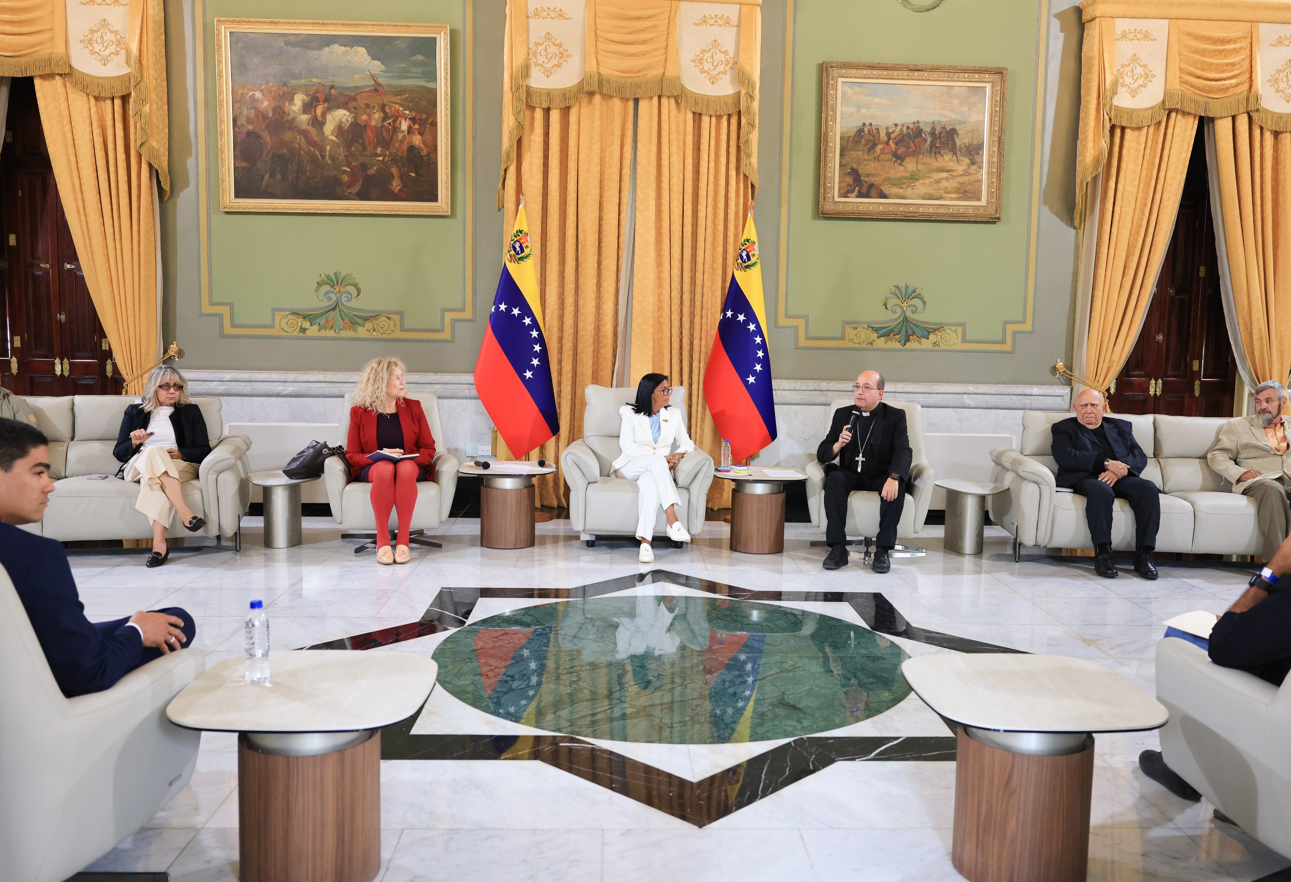 Mandataria (E) de Venezuela invitó al Foro Interreligioso a acompañar seguimiento de la Amnistía
