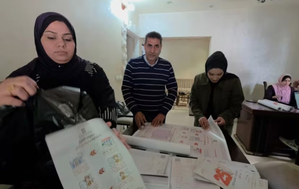 Palestina realiza la primera votación en Gaza después de dos décadas