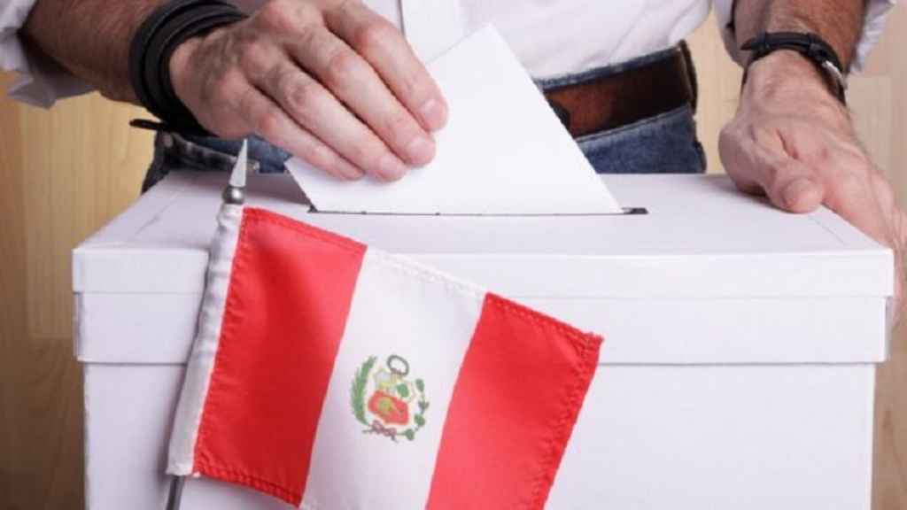 Empieza cuenta regresiva de elecciones en Perú
