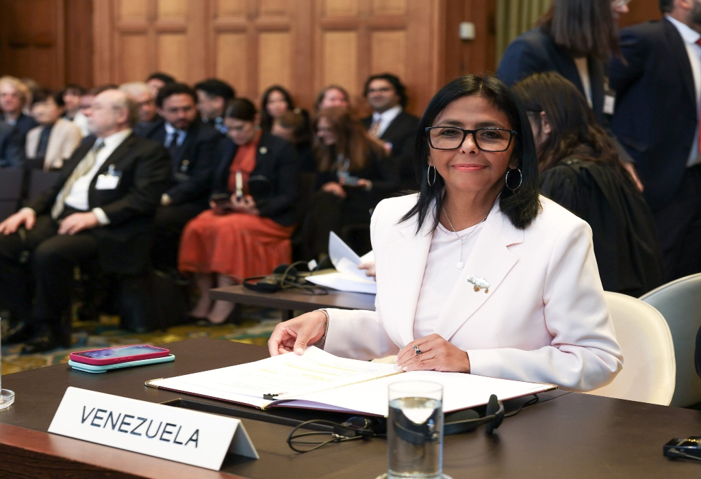 Presidenta (E) de Venezuela asistió a la CIJ y plantó posición sobre Guayana Esequiba