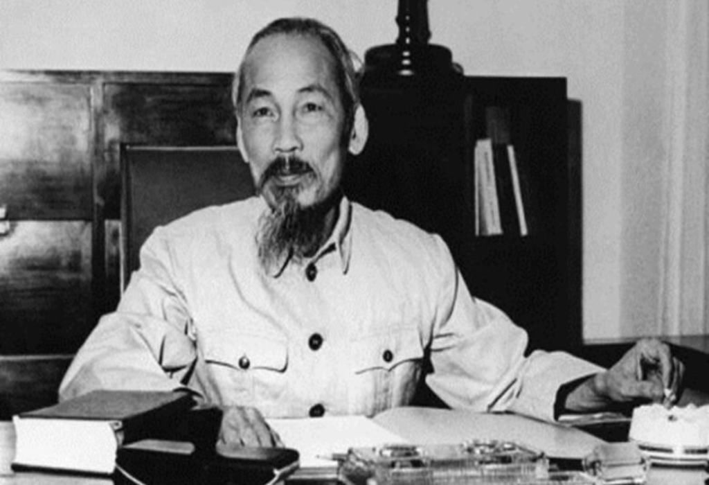 La luz de Ho Chi Minh ilumina el camino de Vietnam en la nueva era