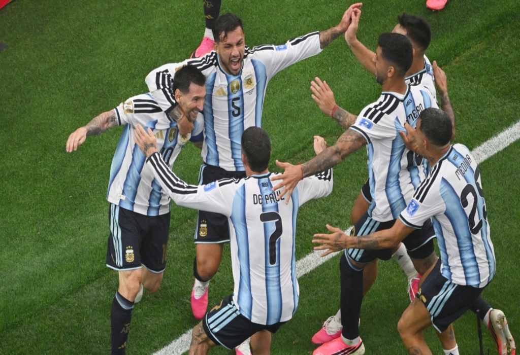 Argentina vence a Austria y clasifica a la siguiente ronda del Mundial
