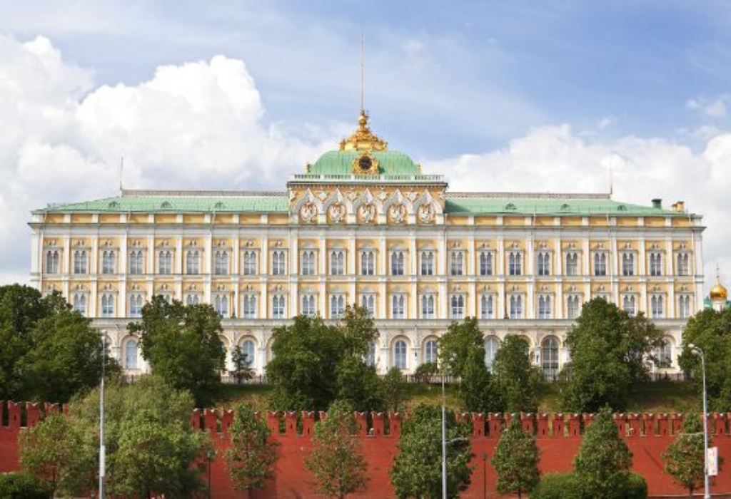 ¿A quién recibió Putin en el Kremlin?