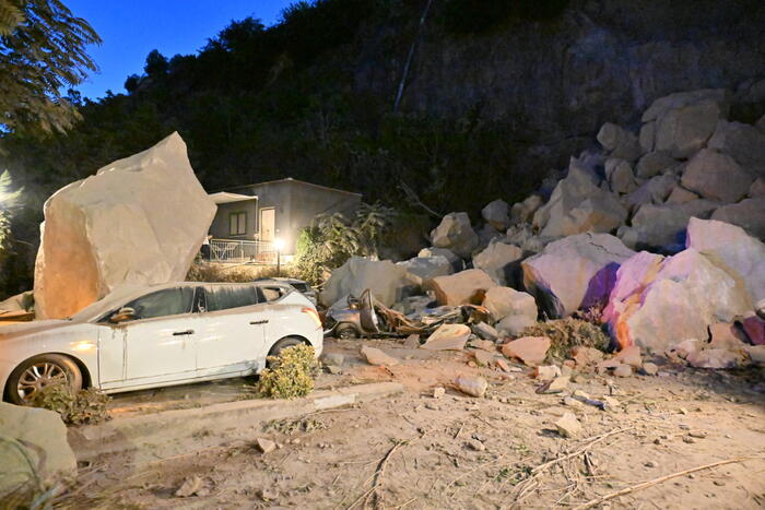 Terremoto de magnitud 4,7 causa destrozos cerca de Nápoles 