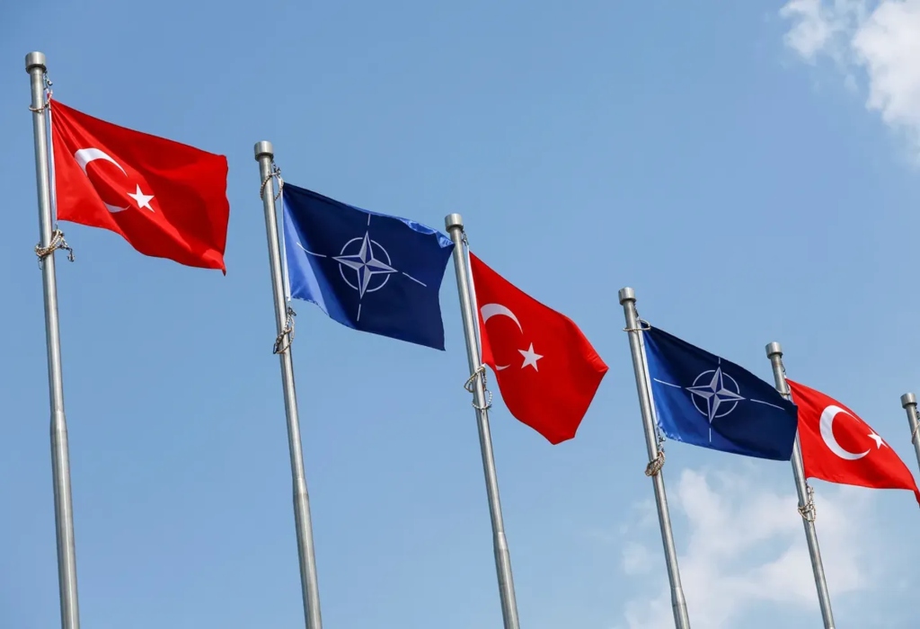 Türkiye y la OTAN: entre la fuerza militar y la autonomía estratégica