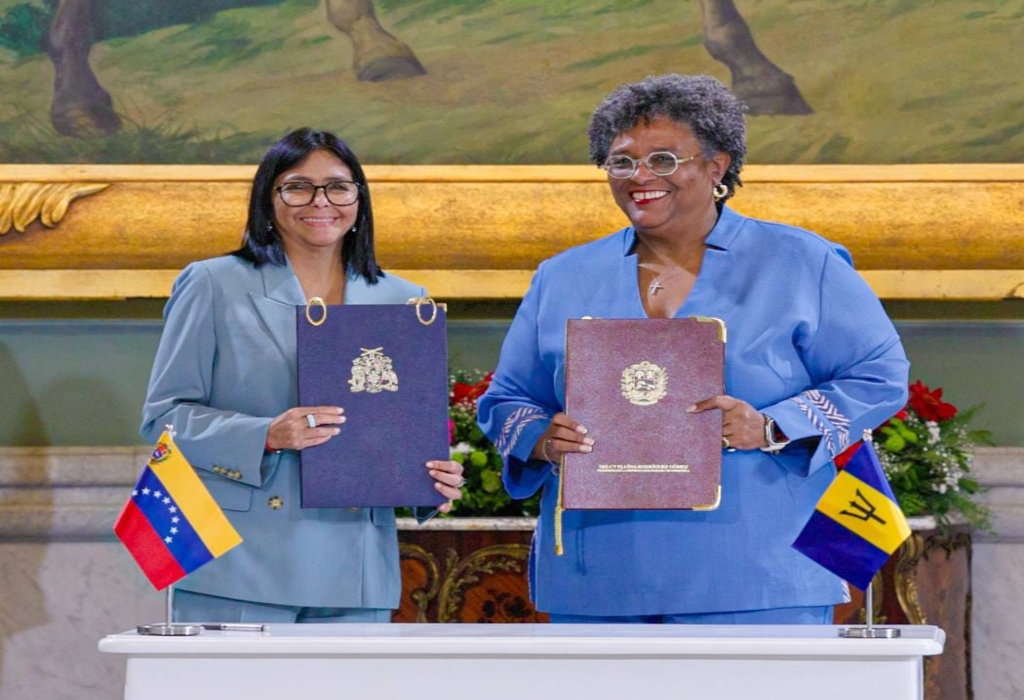 Venezuela y Barbados fortalecerán cooperación en energía, turismo y transporte aéreo