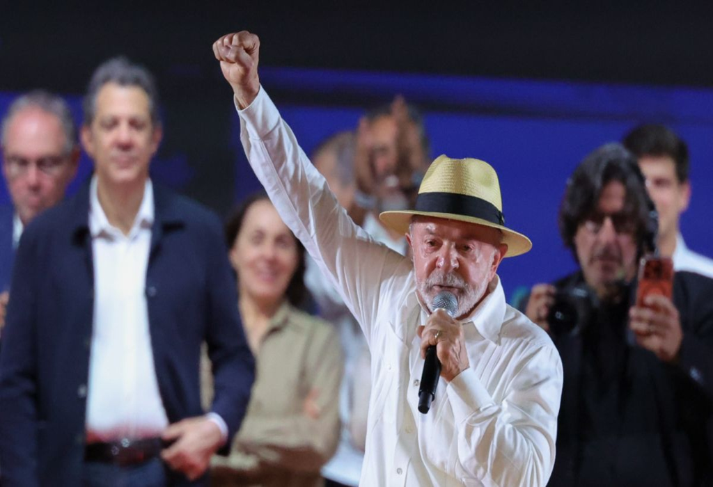 Partido de los Trabajadores de Brasil nomina oficialmente a Lula como candidato presidencial