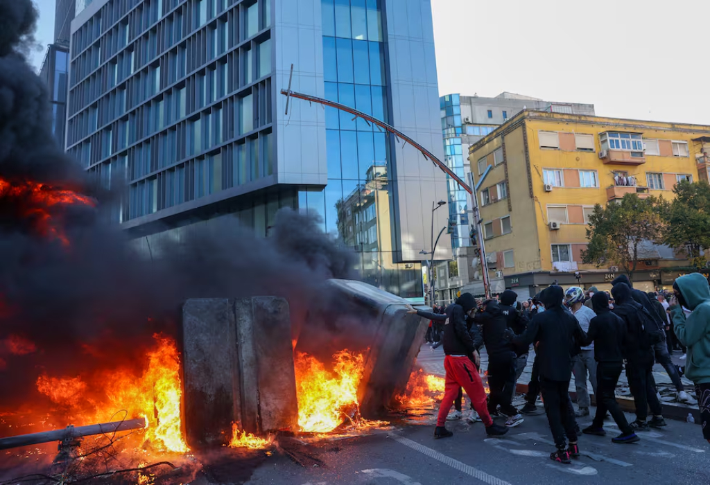 ¿Por qué Albania vive jornadas de protestas estudiantiles?